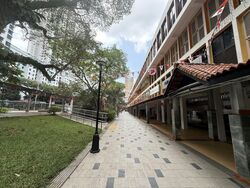Toa Payoh Central (D12), Shop House #584322301